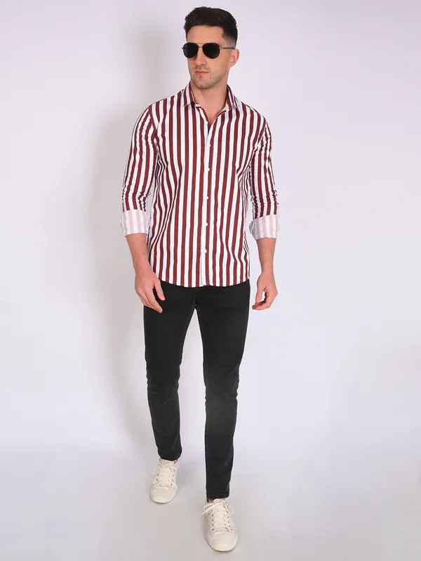 Maroon_Trendy_Design_Cotton_Casual_Stripe_Printed_Slim_Fitting_Cotton_Blend_Shirts_For_Men