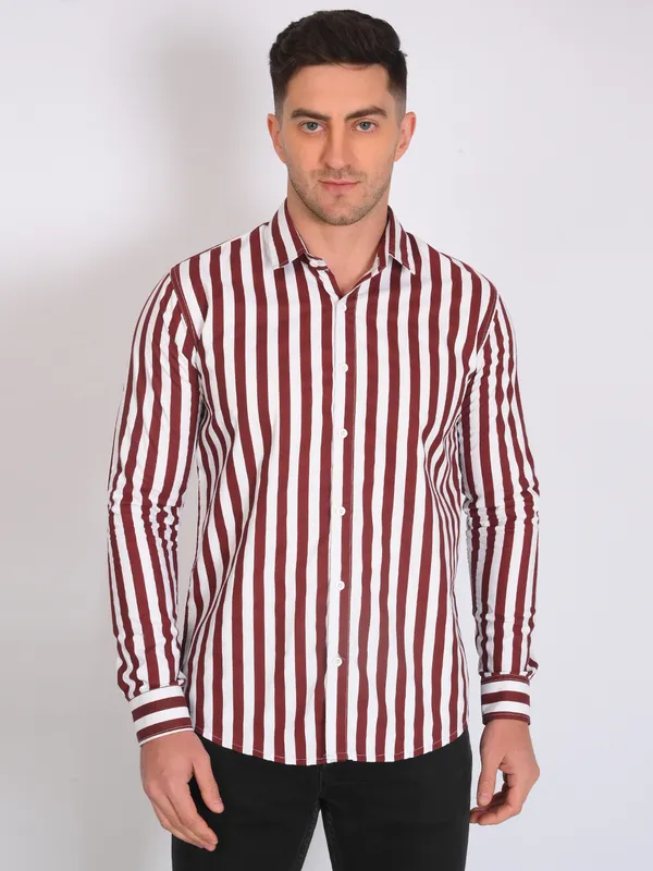 Maroon_Trendy_Design_Cotton_Casual_Stripe_Printed_Slim_Fitting_Cotton_Blend_Shirts_For_Men
