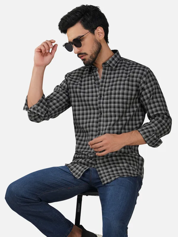 Multicolor_Trendy_Design_Cotton_Check_Shirt_For_Men_Combo_Set_(Pack_Of_2)