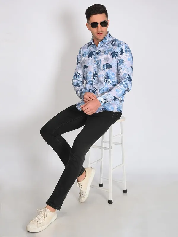 Blue_Trendy_Design_Floral_Printed_Cotton_Blend_Casual_Shirt_For_Men