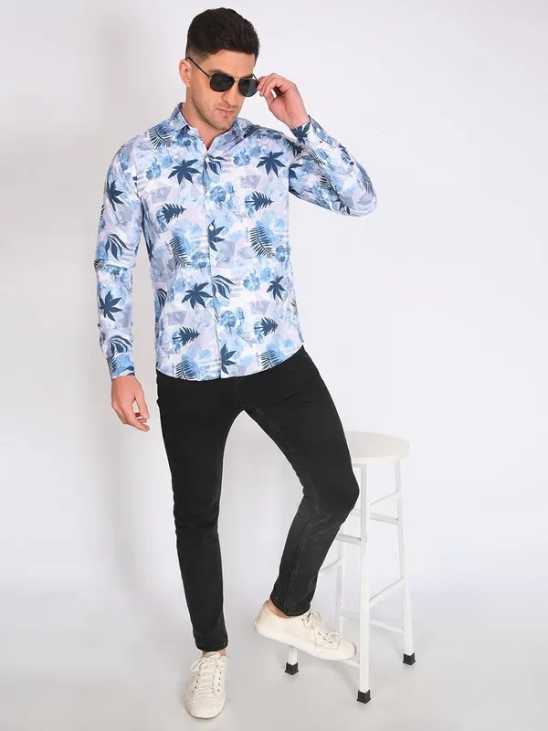 Blue_Trendy_Design_Floral_Printed_Cotton_Blend_Casual_Shirt_For_Men