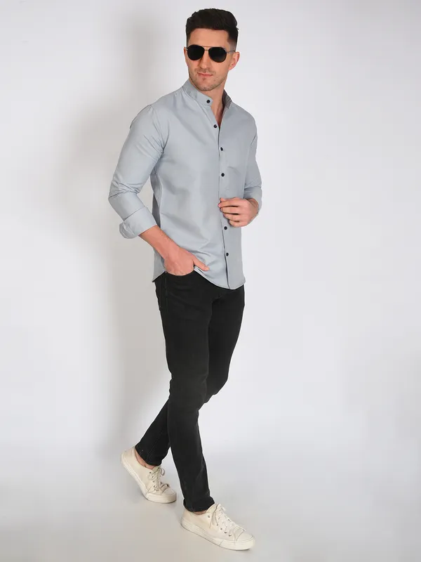 Grey_Trendy_Design_Mandarin_Collar_Cotton_Blend_Solid_Shirt_For_Men