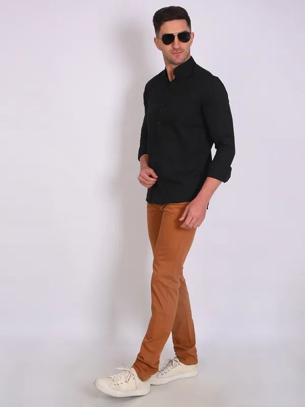 Black_Trendy_Design_Mandarin_Collar_Solid_Shirt_For_Men