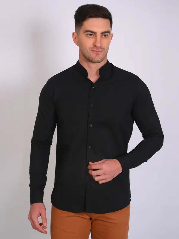 Black_Trendy_Design_Mandarin_Collar_Solid_Shirt_For_Men