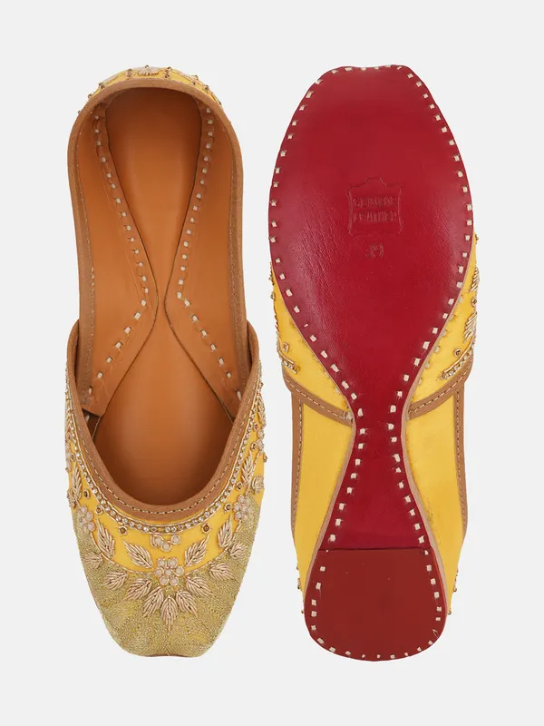 Handmade_Rust_Golden_Handicrafted__Jutti_For_Women