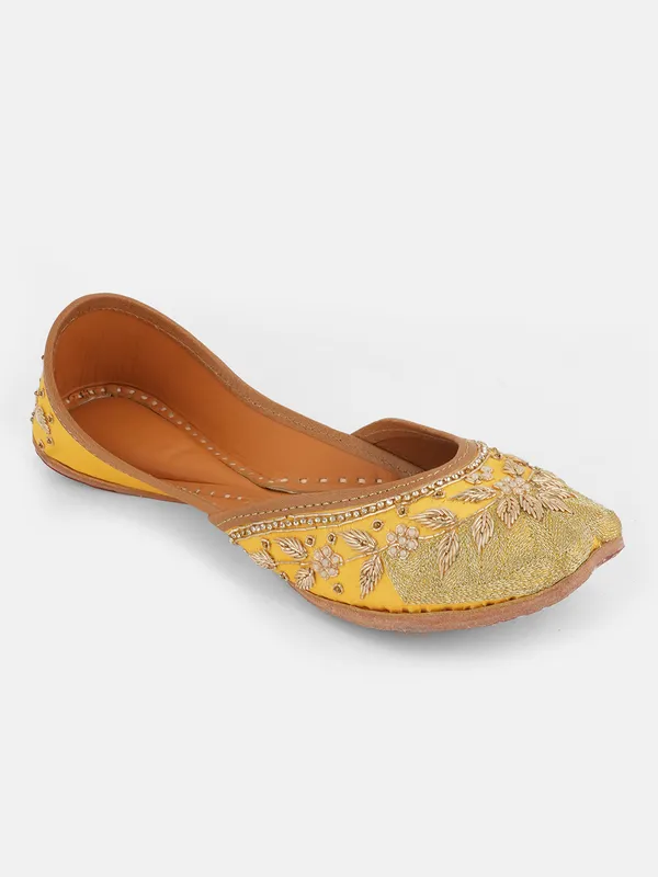 Handmade_Rust_Golden_Handicrafted__Jutti_For_Women