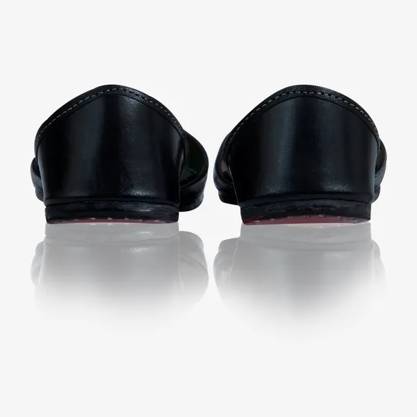 Handmade_Basic_Black_Jutti_for_Women's
