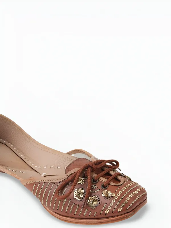 Handmade_LaceUp_Shoe_Jutti_For_Women's