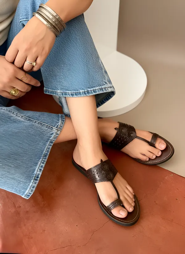 Handmade_Gen_Z_Eboney_Kolhapuri_–_Bold,_Trendy,_and_Ethnic,_Crafted_by_UrbanicIndia
