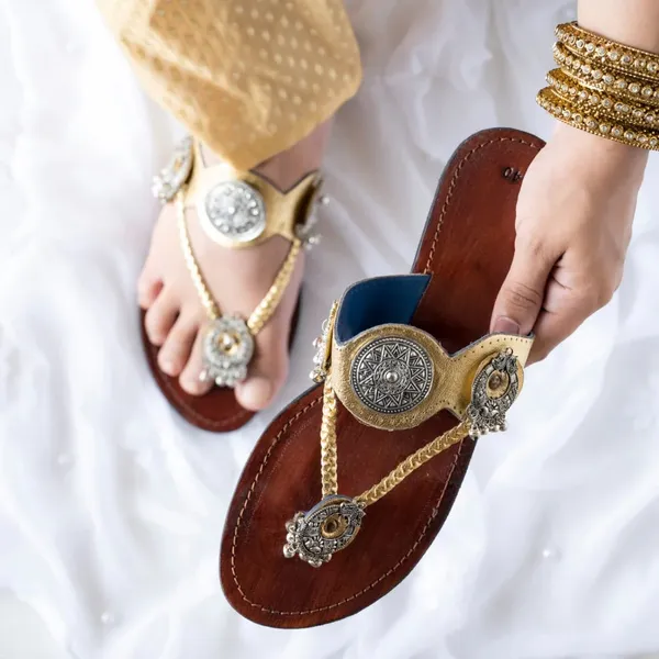 Handmade_GOLDEN_JEWELL_KOLHAPURI_2