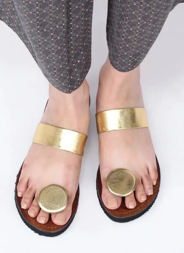 Handmade_Golden_Open-Toe_Kolhapuri__Sun-Kissed_Grandeur_Sandal_For_Women