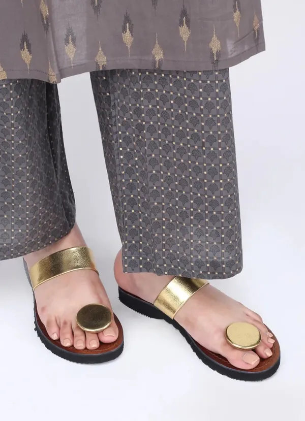Handmade_Golden_Open-Toe_Kolhapuri__Sun-Kissed_Grandeur_Sandal_For_Women