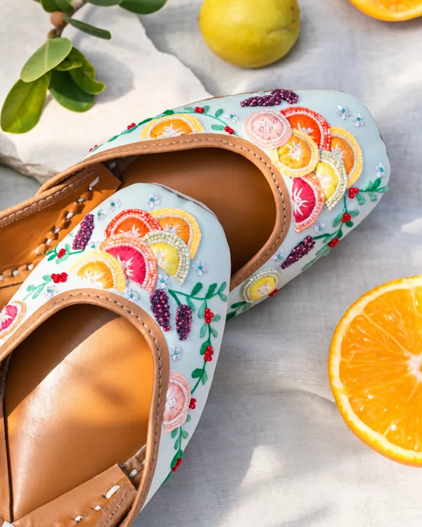 Lemon_Mojari_–_Women’s_White_Embellished_Leather_Ethnic_Mojari_Flats