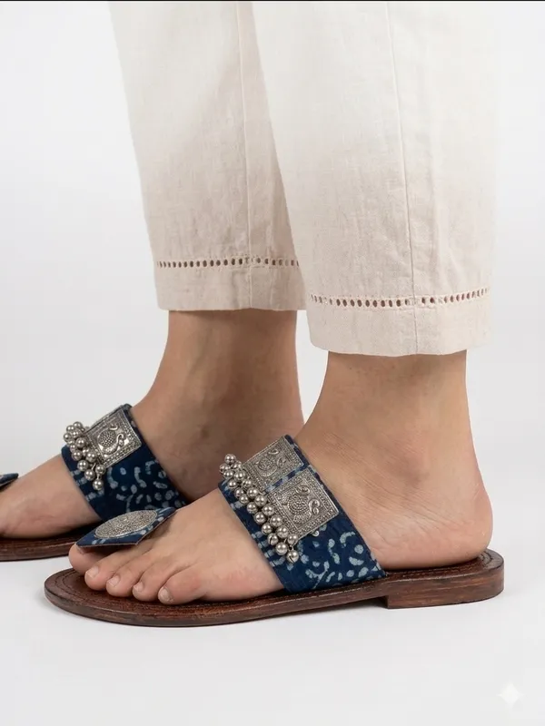 Indigo_Leather_Jewel_Embellished_Kolhapuri_For_Women