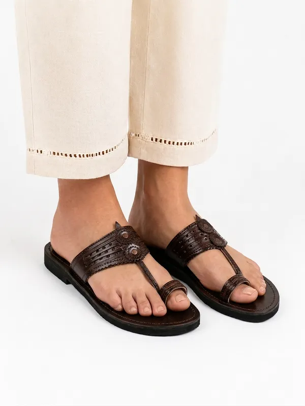 Brown_Ebony_Handmade__Kolhapuri_For_Women's_