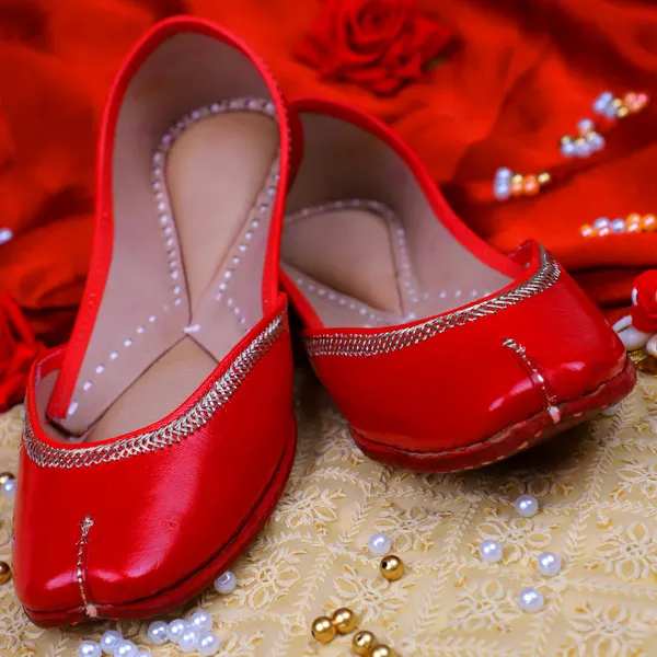 Handmade_ClassicCherry__Kanthi_Jutti_For_Women's