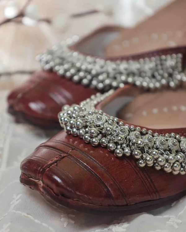 Handmade_Brown_Ghungroo_Payal_Jutti_For_Women's