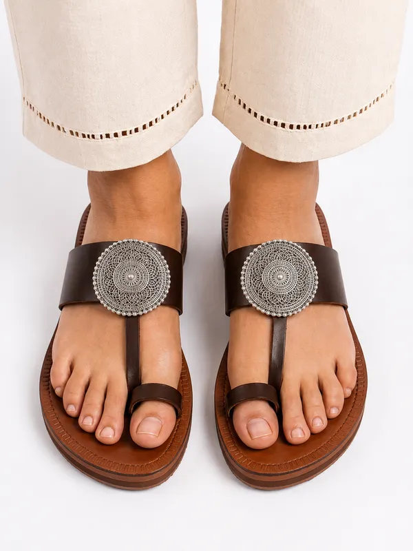 Brown_Leather_Handcrafted_Silver_Ornamented_Kolhapuri_For_Women