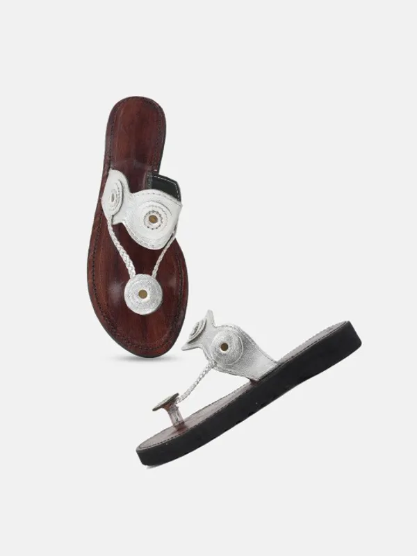Handmade_Silver_Tikli_Kolhapuri_For_Women's