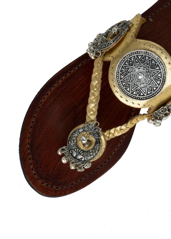 Handmade_UrbanicGolden_Jewel_Kolhapuri_–_Handcrafted_Luxury_by_UrbanicIndia