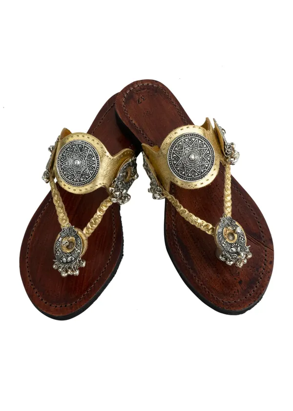 Handmade_UrbanicGolden_Jewel_Kolhapuri_–_Handcrafted_Luxury_by_UrbanicIndia