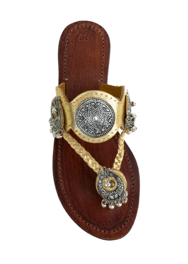Handmade_UrbanicGolden_Jewel_Kolhapuri_–_Handcrafted_Luxury_by_UrbanicIndia