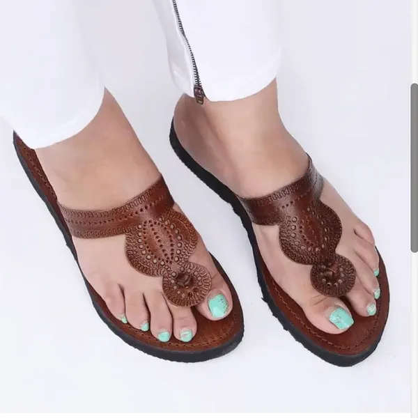 Handmade_BOHO-_Round_Kolhapuri
