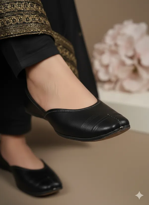 Handmade_Basic_Black_Jutti_For_Women's
