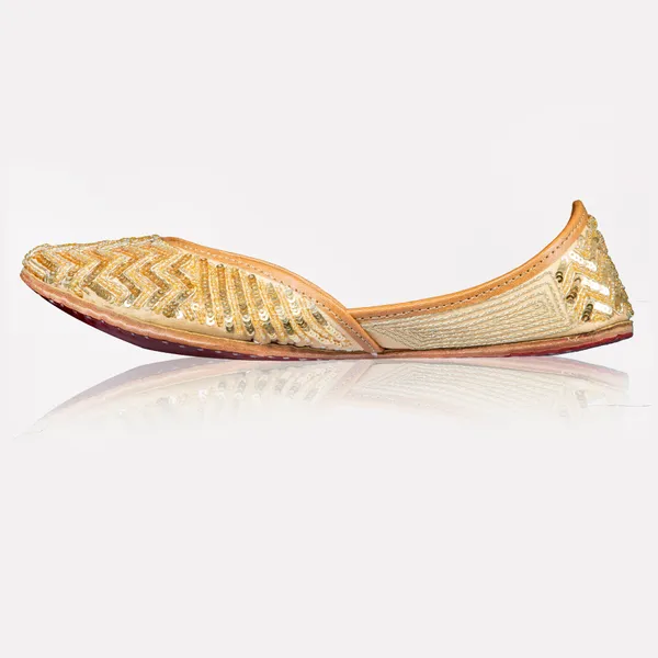 Handmade_Gold_Vibrant_Jutti_For_Women's