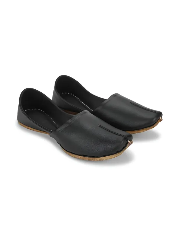 Urbanicindia_Handmade_Black_Leather_Jutti_For_Men's