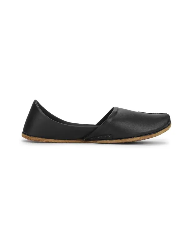 Urbanicindia_Handmade_Black_Leather_Jutti_For_Men's