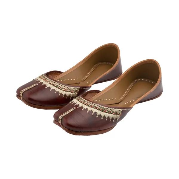 Urbanico__Regal_–_Punjabi_Jutti_for_Women