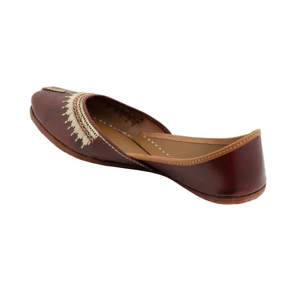 Urbanico__Regal_–_Punjabi_Jutti_for_Women