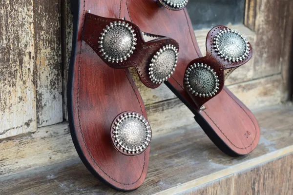 Handmade_Vanjara__Kolahpuri