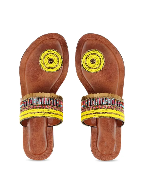 Yellow_Leather_Beadwork_Kolhapuri_Sandals_For_Women
