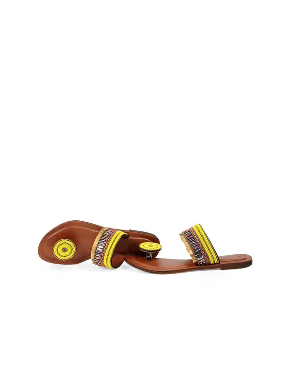 Yellow_Leather_Beadwork_Kolhapuri_Sandals_For_Women