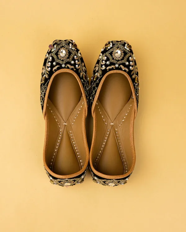 Handmade_Zarina_GOLDBLACK_Jutti