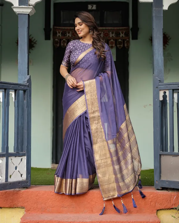 Deep_Violet_Plain_Chiffon_Saree_with_Gold_Zari_Border,_Floral_Printed_Blouse_&_Tassel_Detailing