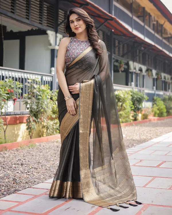 Ethereal_Black_Plain_Chiffon_Saree_with_Gold_Zari_Border,_Floral_Printed_Blouse_&_Tassel_Detailing