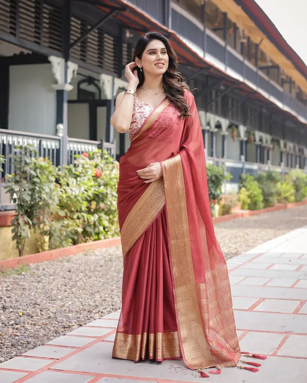 Elegant_Maroon_Plain_Chiffon_Saree_with_Gold_Zari_Border,_Designer_Printed_Blouse_&_Tassel_Detailing