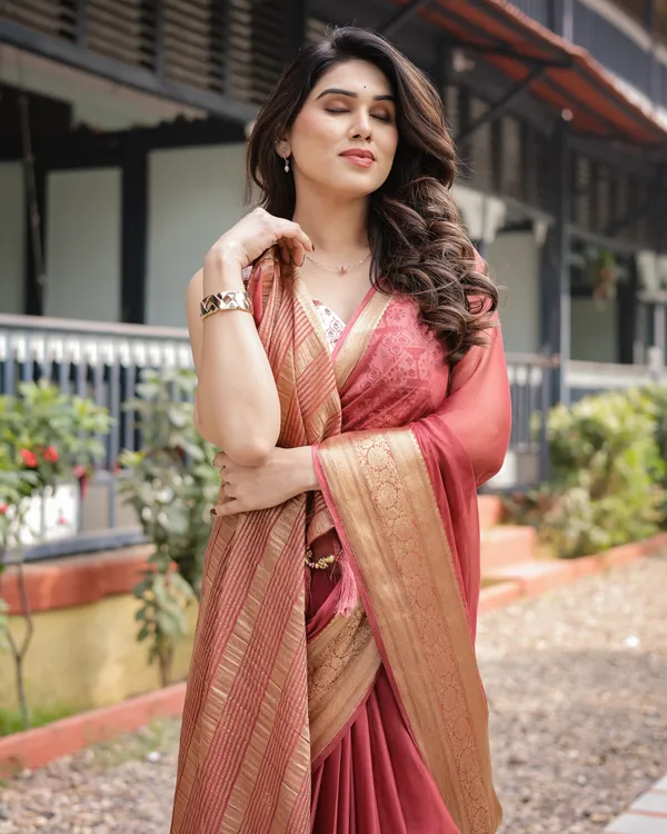 Elegant_Maroon_Plain_Chiffon_Saree_with_Gold_Zari_Border,_Designer_Printed_Blouse_&_Tassel_Detailing