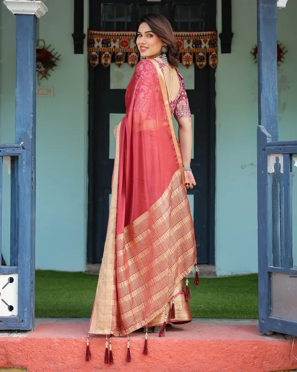 Elegant_Maroon_Plain_Chiffon_Saree_with_Gold_Border,_Printed_Blouse_&_Tassel_Detailing