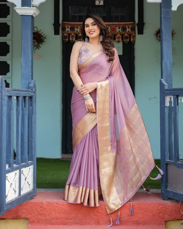 Lavender_Plain_Chiffon_Saree_with_Gold_Zari_Border,_Printed_Blouse_&_Tassel_Details