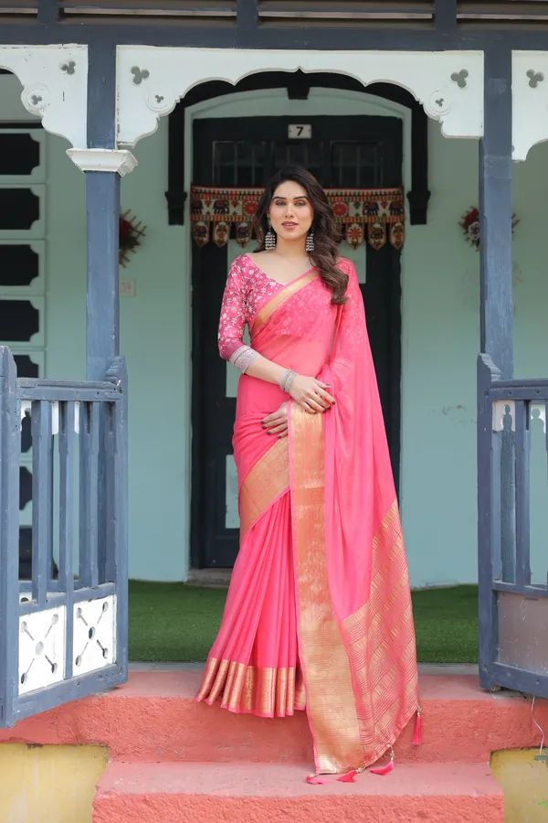 Ravishing_Rani_Pink_Plain_Chiffon_Saree_with_Gold_Zari_Border,_Floral_Printed_Blouse_&_Tassel_Accents