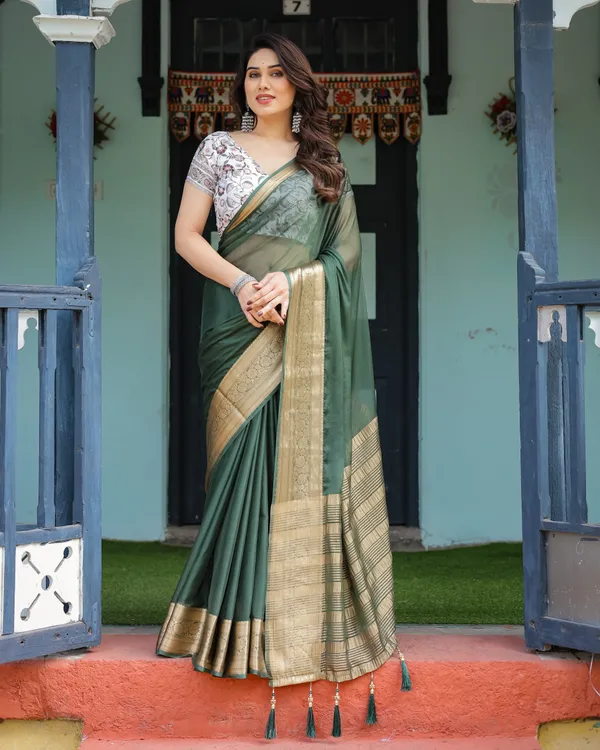 Elegant_Bottle_Green_Plain_Chiffon_Saree_with_Gold_Zari_Border,_Floral_Printed_Blouse_&_Tassel_Finishing