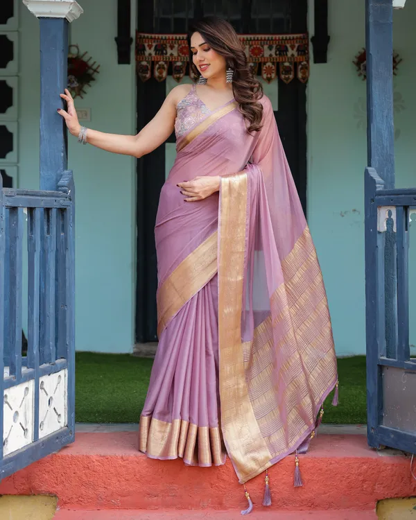 Lavender_Plain_Chiffon_Saree_with_Gold_Zari_Border,_Printed_Blouse_&_Tassel_Details