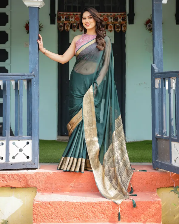 Enchanting_Forest_Green_Plain_Chiffon_Saree_with_Gold_Zari_Border,_Floral_Printed_Blouse_&_Tassel_Details