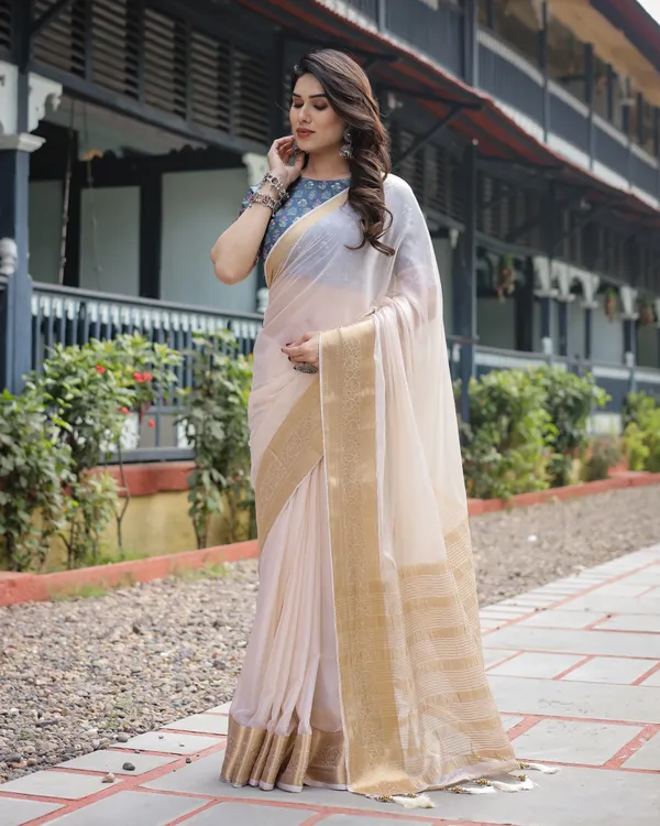 Ivory_White_Plain_Chiffon_Saree_with_Gold_Zari_Border,_Floral_Printed_Blouse_&_Tassel_Detailing
