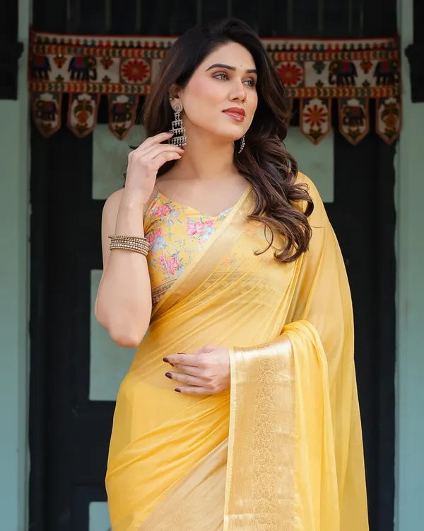 Golden_Yellow_Plain_Chiffon_Saree_with_Gold_Zari_Border,_Floral_Printed_Blouse_&_Tassel_Detailing
