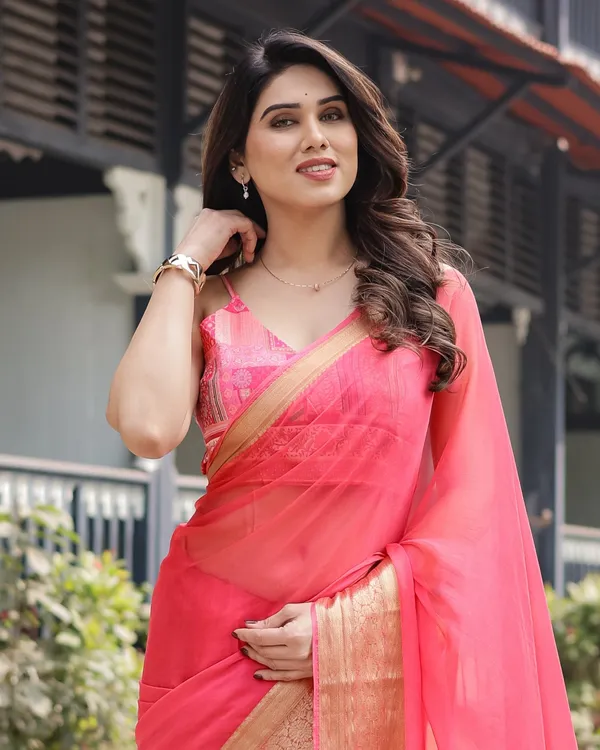 Flamingo_Pink_Plain_Chiffon_Saree_with_Gold_Zari_Border,_Patterned_Blouse_&_Tassel_Detailing